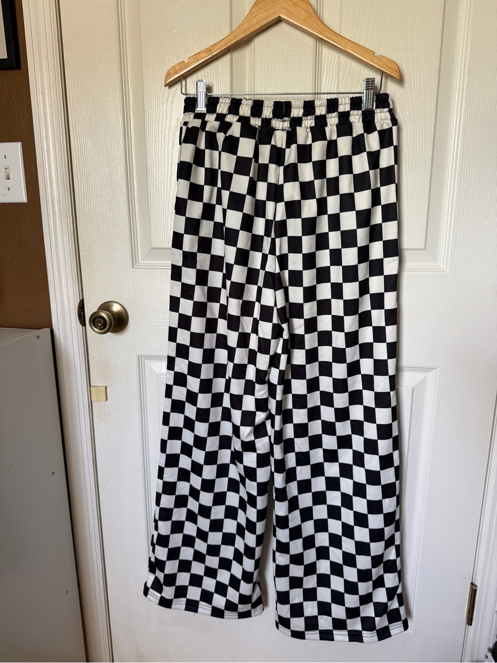 Black & White Checkerboard Wide-Leg Lightweight SweatPants Shein / Size M - Picture 3 of 7